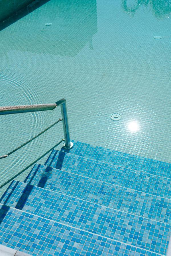 Villa The Palm, Beach & Airport Closeby - Pool Pórto Ráfti Exterior foto